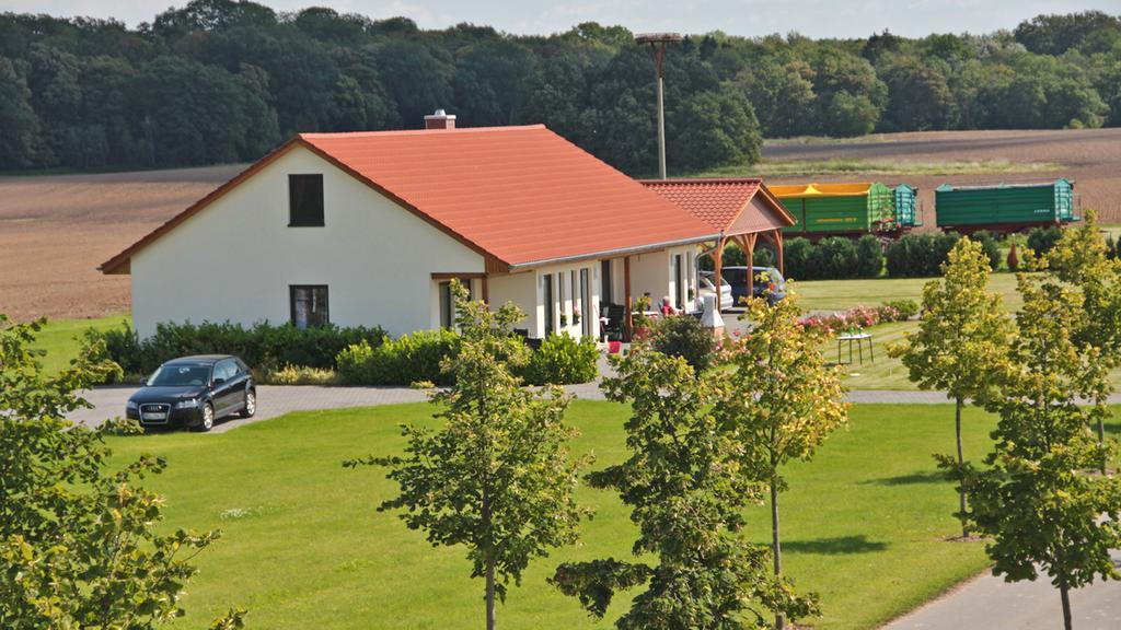 Hof Maiweg * Alt Schonau
